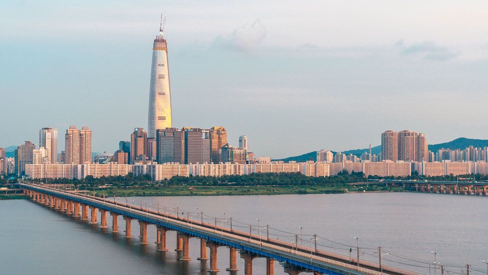 The Lotte World Tower in Seoul, South Korea (Credit: Teddy Cross/Flickr/CC BY-SA 2.0) The Lotte World Tower in Seoul, South Korea (Credit: Teddy Cross/Flickr/CC BY-SA 2.0)