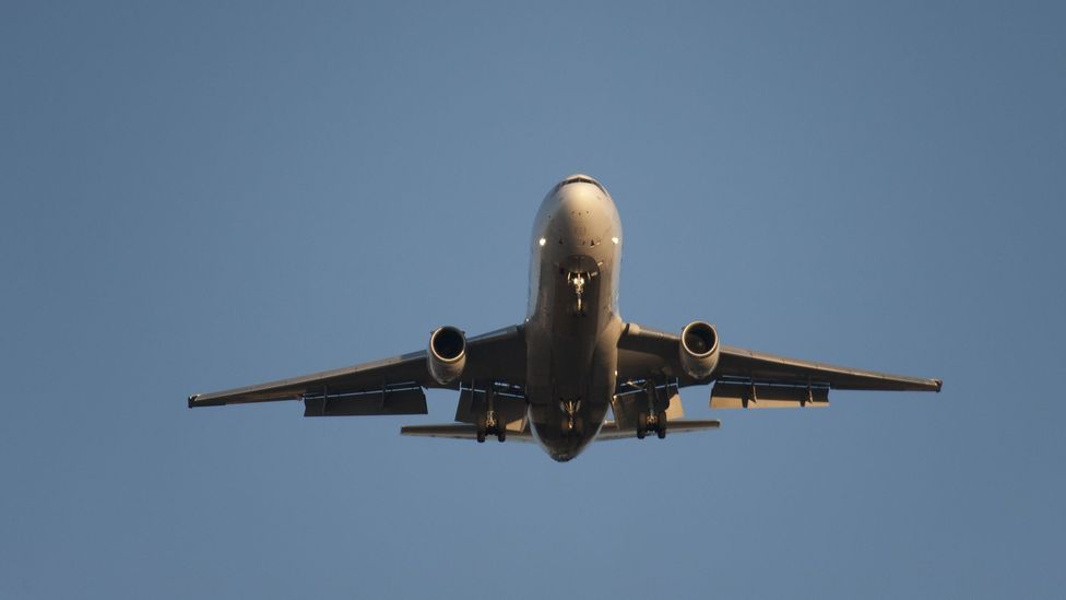 Flaps alter the wing so control is easier at slow speeds, but they create fuel-wasting drag and noise (Credit: Getty Images) Flaps alter the wing so control is easier at slow speeds, but they create fuel-wasting drag and noise (Credit: Getty Images)