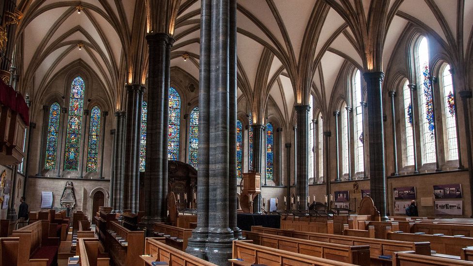 Built 65 years after the round nave, the ‘new’ chancel has all the hallmarks of the fully-flowered Gothic style, including lots of light (Credit: Amanda Ruggeri)