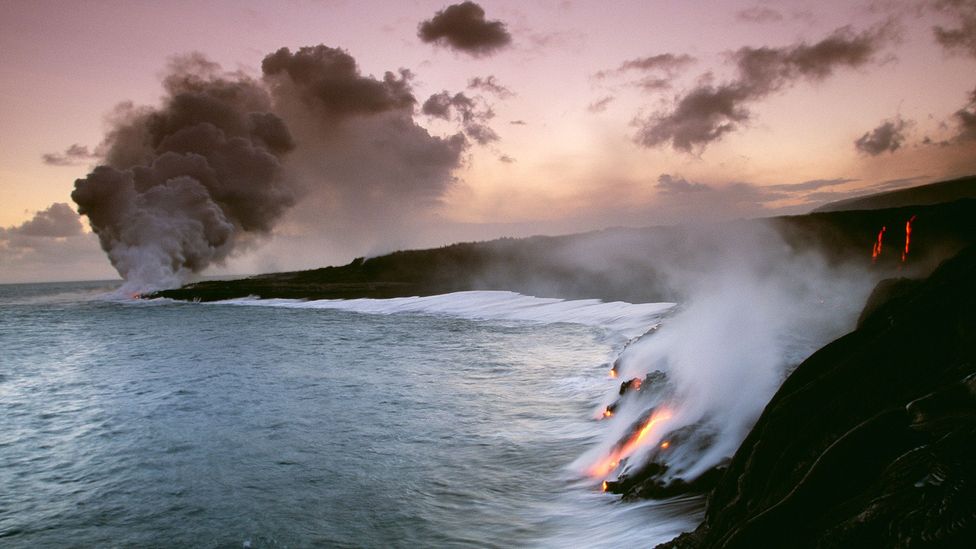 Lava continues to flow at Hawai‘i Volcanoes National Park (Credit: Cultura RM/Alamy)