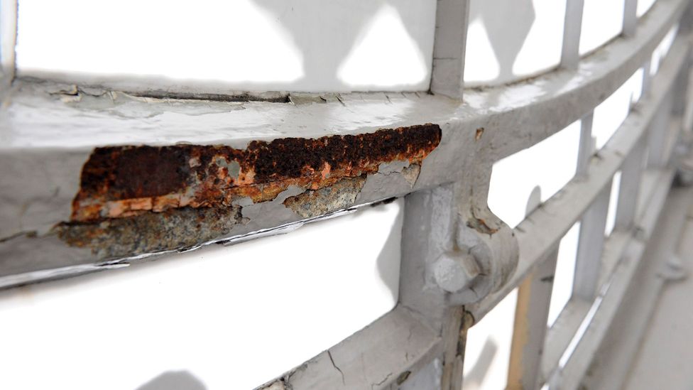 Rust on the iron tracery of the west clock face (Credit: UK Parliament/Jessica Taylor) Rust on the iron tracery of the west clock face (Credit: UK Parliament/Jessica Taylor)