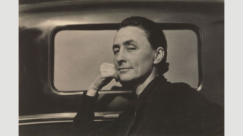 The gallerist and photographer Alfred Stieglitz took hundreds of pictures of O’Keeffe, who became his wife (Credit: Alfred Stieglitz/The J Paul Getty Trust) The gallerist and photographer Alfred Stieglitz took hundreds of pictures of O’Keeffe, who became his wife (Credit: Alfred Stieglitz/The J Paul Getty Trust)