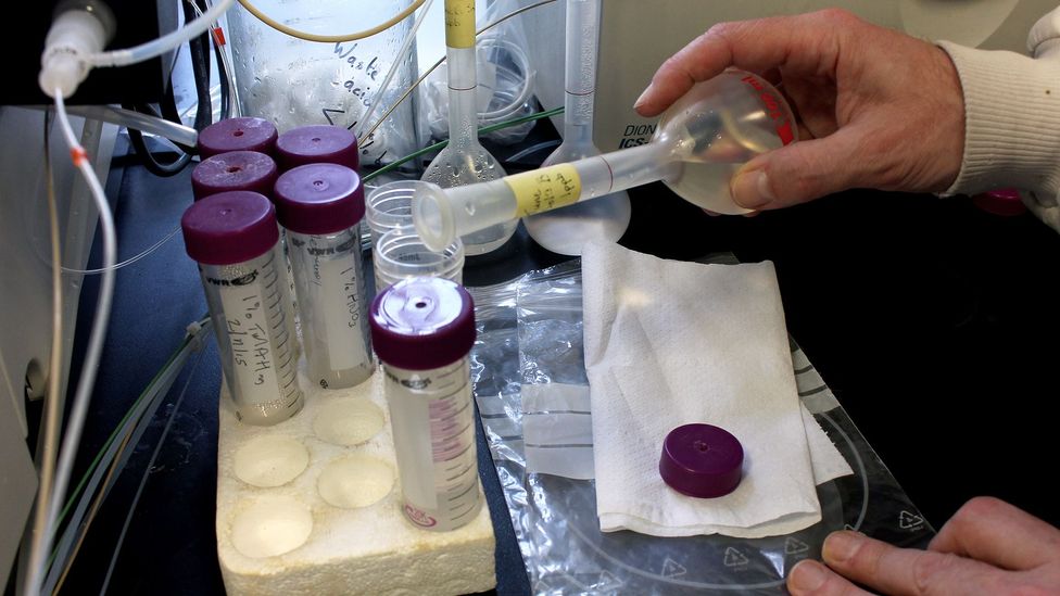 A lab technician measures one of the food samples for testing (Credit: Chris Baraniuk) A lab technician measures one of the food samples for testing (Credit: Chris Baraniuk)