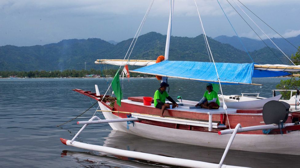 In 2015, Alimuddin decided to combine his twin passions for books and boats by setting up a mobile library (Credit: Theodora Sutcliffe) In 2015, Alimuddin decided to combine his twin passions for books and boats by setting up a mobile library (Credit: Theodora Sutcliffe)