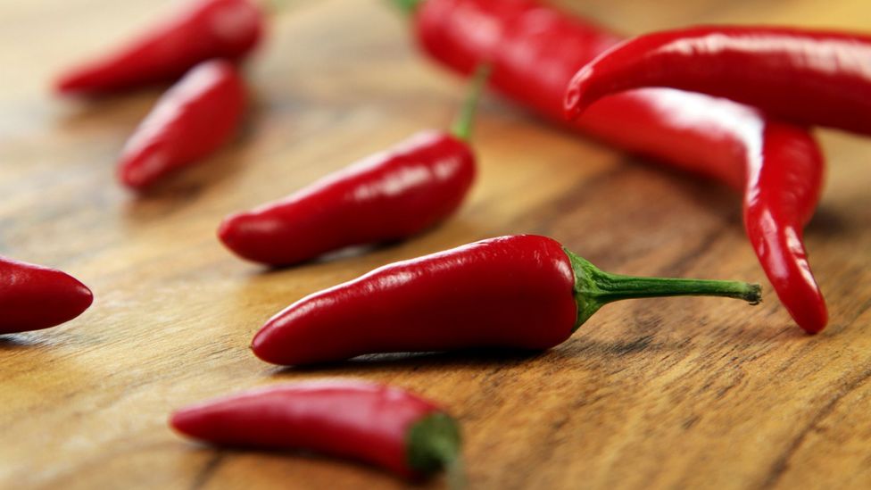 can-you-hurt-yourself-eating-chilli-peppers-bbc-future