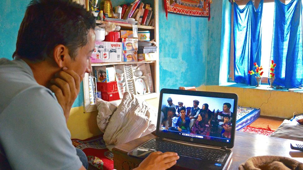 Without internet, estranged family members exchange video messages on flash drives, sent by post (Credit: Ariel Sophia Bardi)