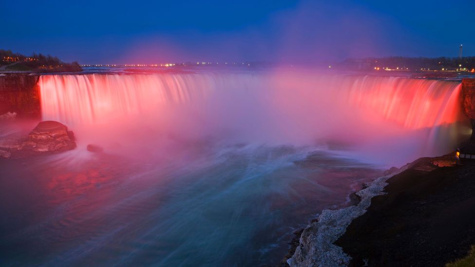 The Falls are lit up every day at dusk (Credit: INTERFOTO/Alamy)