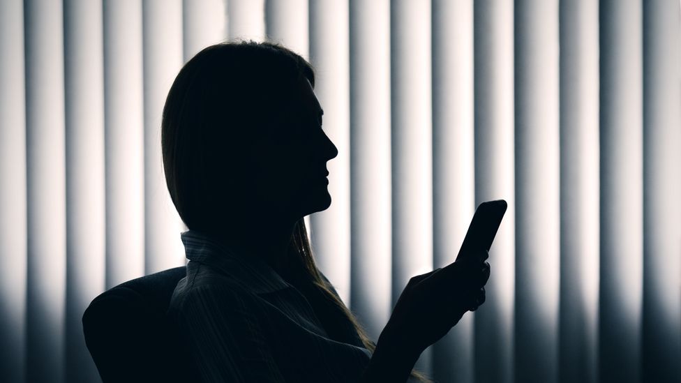 Scared of the phone? Here&#39;s how to overcome that fear - BBC Worklife