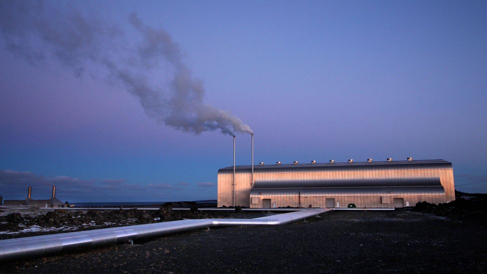 The plant on the Reykjanes peninsula is piping hot water directly to local businesses (Credit: Chris Baraniuk) The plant on the Reykjanes peninsula is piping hot water directly to local businesses (Credit: Chris Baraniuk)