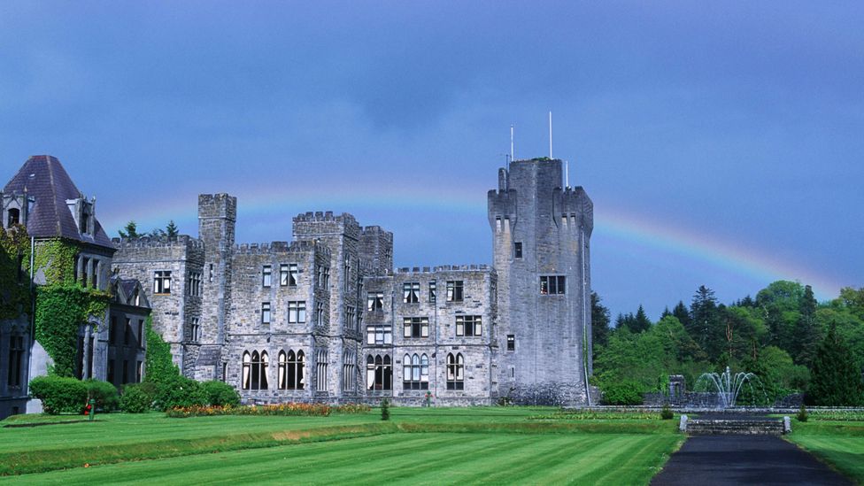 Humans have hunted with birds of prey for nearly 800 years at Ashford Castle (Credit: DEA/W.BUSS/Getty)
