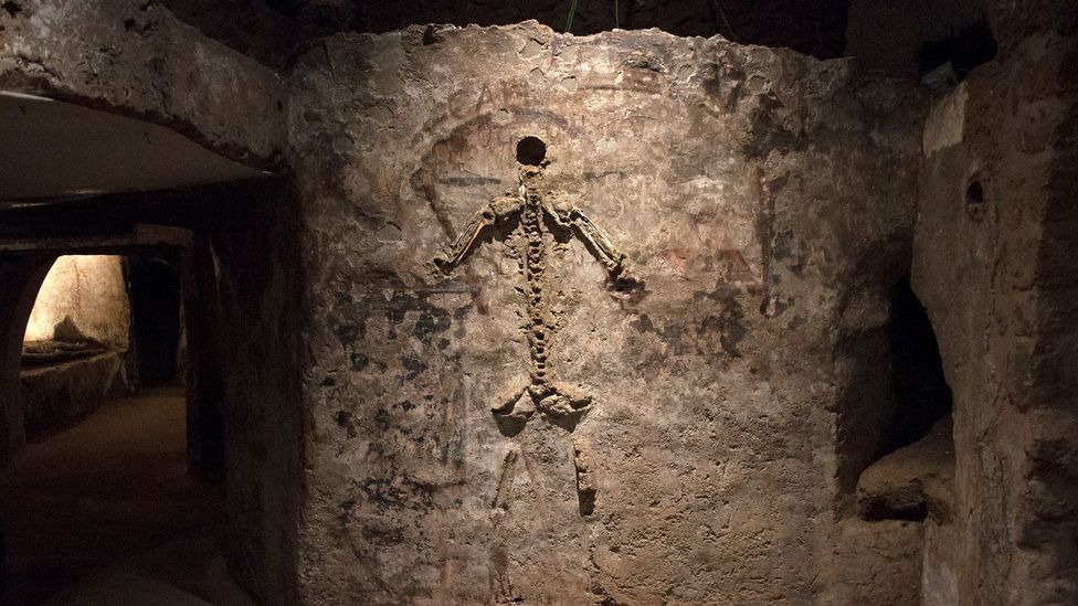 This portrait shows an entire skeleton – but one assembled using spare bones from multiple corpses, creating a kind of ‘guardian’ of the dead (Credit: Amanda Ruggeri) This portrait shows an entire skeleton – but one assembled using spare bones from multiple corpses, creating a kind of ‘guardian’ of the dead (Credit: Amanda Ruggeri)