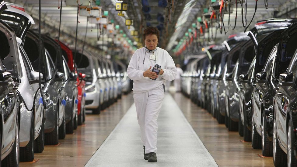 Finished cars on the assembly line at a Volkswagen car factory in Germany (Credit: Getty Images) Finished cars on the assembly line at a Volkswagen car factory in Germany (Credit: Getty Images)