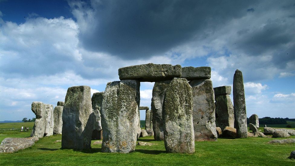 The controversial plan to tunnel beneath Stonehenge - BBC Future
