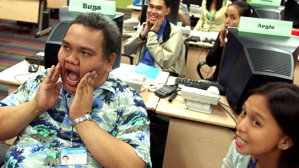 A group of Filipino trainees undergoing a speech exercise at an English language course in Manila in 2006 (Credit: Getty Images) A group of Filipino trainees undergoing a speech exercise at an English language course in Manila in 2006 (Credit: Getty Images)