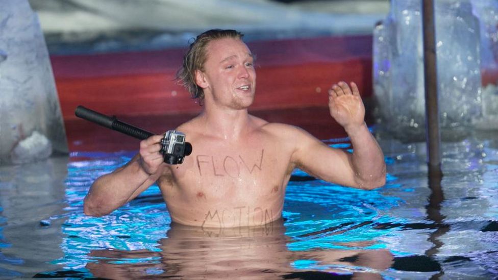 Norwegian entrepreneur Didrik Dege Dimmen takes the plunge while pitching to panel of venture capitalists in Oulu, Finland (Credit: Jarmo Kontiainen)