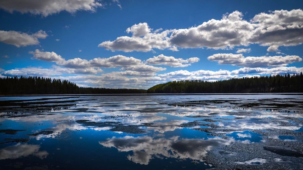 Ice lingers on Hossa’s lakes until the early summer months (Credit: Sarah Gibbons)
