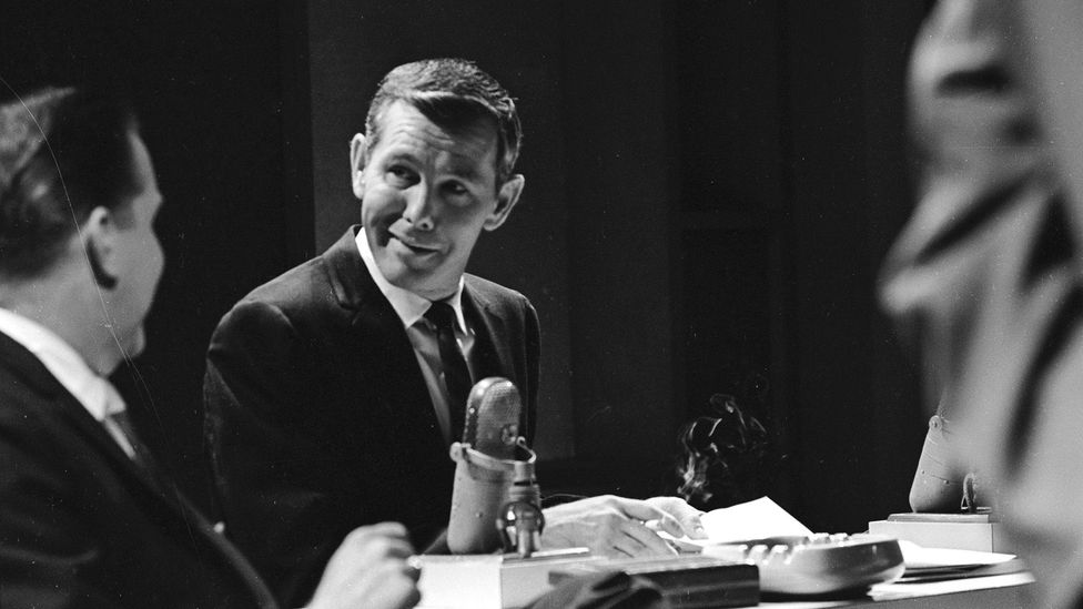 Psychologist and retired FBI agent Schafer points to Johnny Carson as someone who preferred being alone, but learned to be extremely sociable for the camera (Credit: Getty Images) Psychologist and retired FBI agent Schafer points to Johnny Carson as someone who preferred being alone, but learned to be extremely sociable for the camera (Credit: Getty Images)