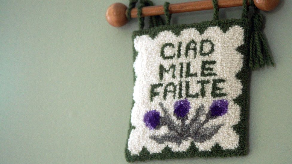 A welcome sign in Gaelic on Cape Breton Island, Nova Scotia (Credit: Eliana Alvarez Martinez) A welcome sign in Gaelic on Cape Breton Island, Nova Scotia (Credit: Eliana Alvarez Martinez)