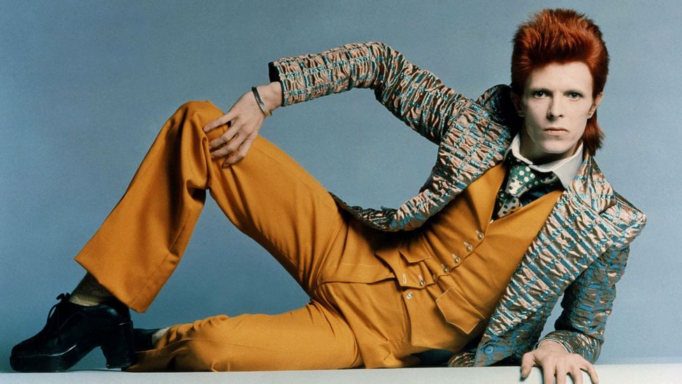 Tiranía prueba Mancha Bowie, fashion and the art of reinvention - BBC Culture