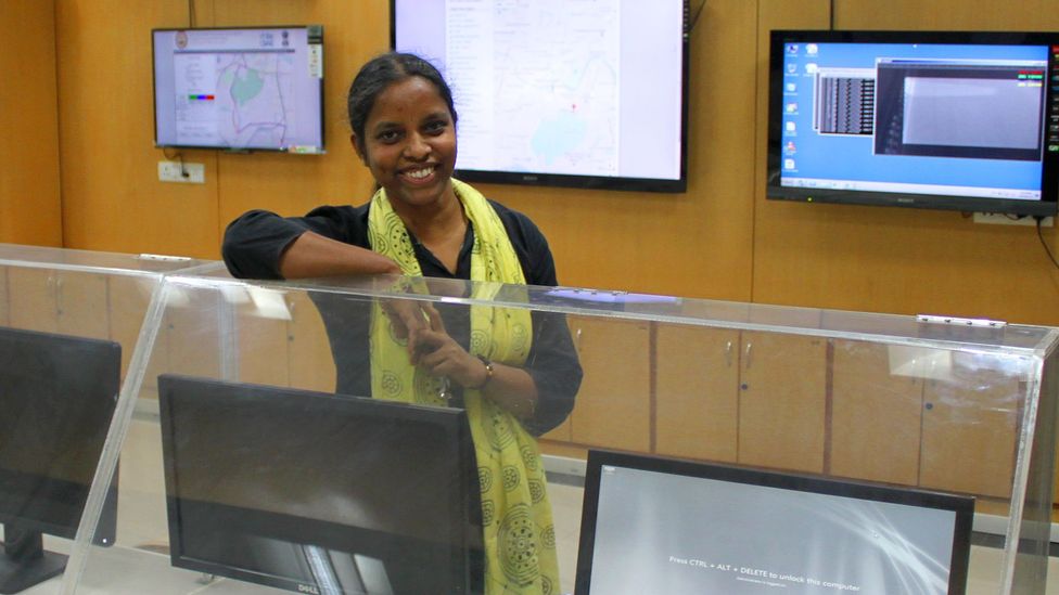 Lelitha Devi gathers data and monitors road activity to build AI algorithms that make surprisingly good use of India's chaotic, obstacle-filled roads (Credit: Edd Gent) Lelitha Devi gathers data and monitors road activity to build AI algorithms that make surprisingly good use of India's chaotic, obstacle-filled roads (Credit: Edd Gent)