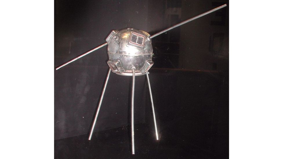 Vanguard 3, which is at the Smithsonian Air and Space Museum, bears the damage from its failed launch (Credit: Audin/Wikimedia Commons)