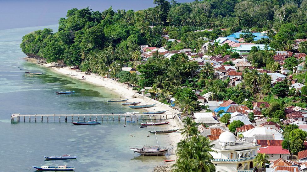 Banda Run is one of 11 lush Banda Islands, or Spice Islands, in the Banda Sea (Credit: NNehring/Getty Images) Banda Run is one of 11 lush Banda Islands, or Spice Islands, in the Banda Sea (Credit: NNehring/Getty Images)