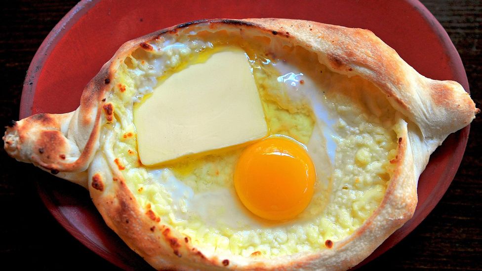 The egg represents the sun and the cheese is the sea in Adjaruli khachapuri (Credit: Krasnevsky/Alamy)