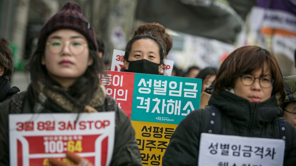 South Korean women protest against gender inequality and sexual harassment in the workplace in Seoul (Credit: Getty Images)
