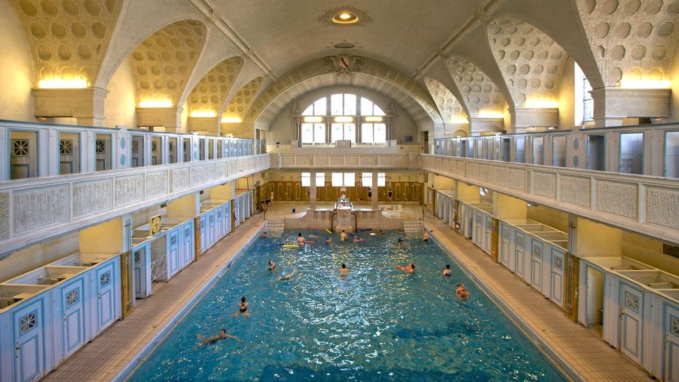 Before they became places for exercise and recreation, for centuries, public baths were where many people kept clean (Credit: Getty Images) Before they became places for exercise and recreation, for centuries, public baths were where many people kept clean (Credit: Getty Images)