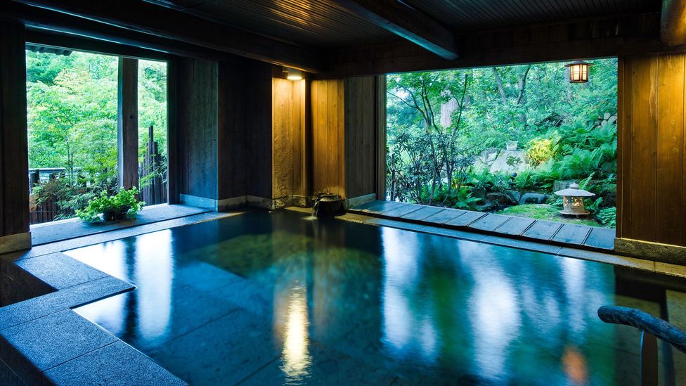 Popular modern bathrooms, with their minimalism and connection to nature, recreate purist and age-old bathing rituals practiced in Japan (Credit: Alamy) Popular modern bathrooms, with their minimalism and connection to nature, recreate purist and age-old bathing rituals practiced in Japan (Credit: Alamy)