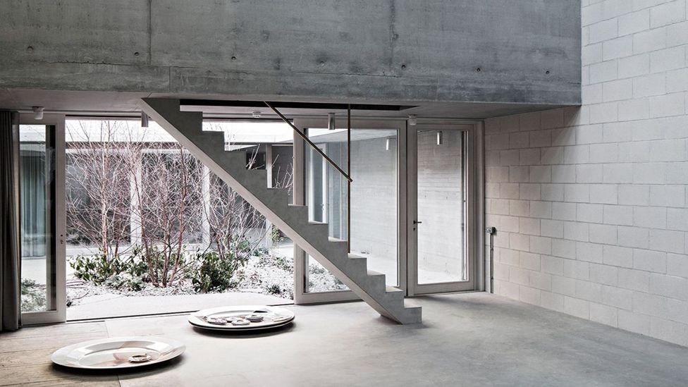 Light, concrete and courtyards (Credit: 6a architects) Light, concrete and courtyards (Credit: 6a architects)