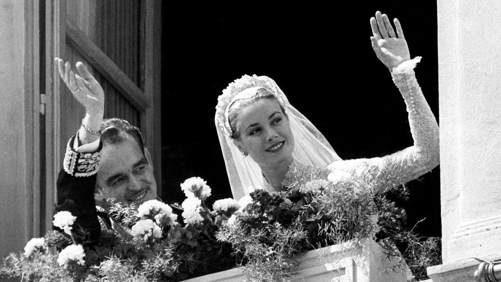 How Grace Kelly overcame shyness to become Hollywood royalty - BBC Culture