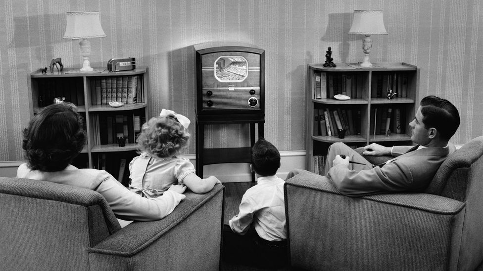 1950s living room with television