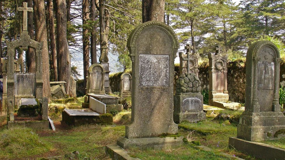 All but one of the graves in Real del Monte’s Cornish Cemetery faces England (Credit: Carlos Enrique López C/Flickr)