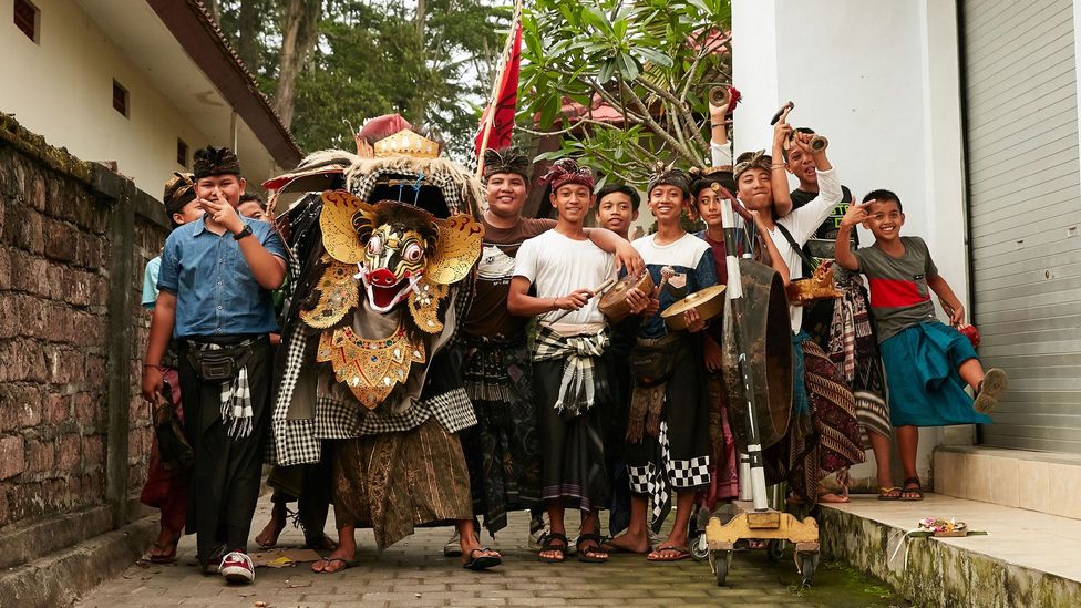 Many Indonesians continue to speak their local language partly as a reflection of cultural pride (Credit: PoeyYT/Alamy)