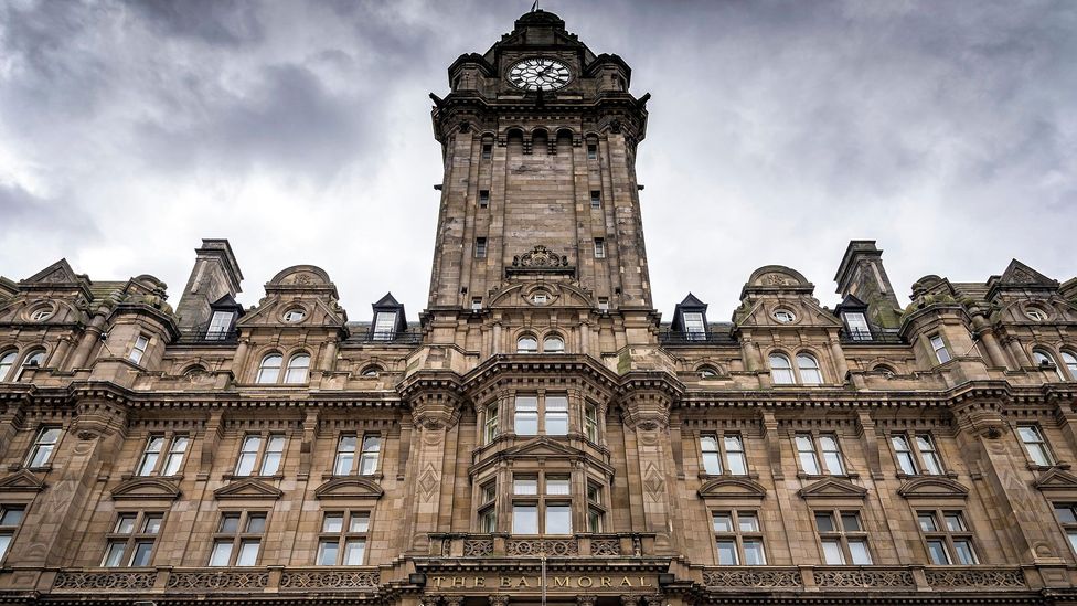 The clock atop The Balmoral Hotel in Edinburgh, Scotland, is almost always three minutes fast (Credit: Francesco Dazzi/Alamy)