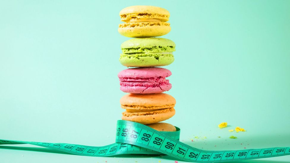 Many scientists believe that sugar alone doesn’t cause obesity – but that, instead, sugar often is part of a diet with too high of a calorie intake in general (Credit: Getty)