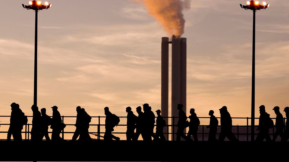 Polluted air outdoor air has been linked to respiratory tract infections, lung cancer and chronic obstructive pulmonary disease (Credit: Getty Images) Polluted air outdoor air has been linked to respiratory tract infections, lung cancer and chronic obstructive pulmonary disease (Credit: Getty Images)