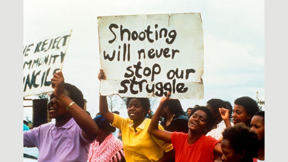 Mapantsula (1988), Oliver Schmitz – South Africa Mapantsula (1988), Oliver Schmitz – South Africa