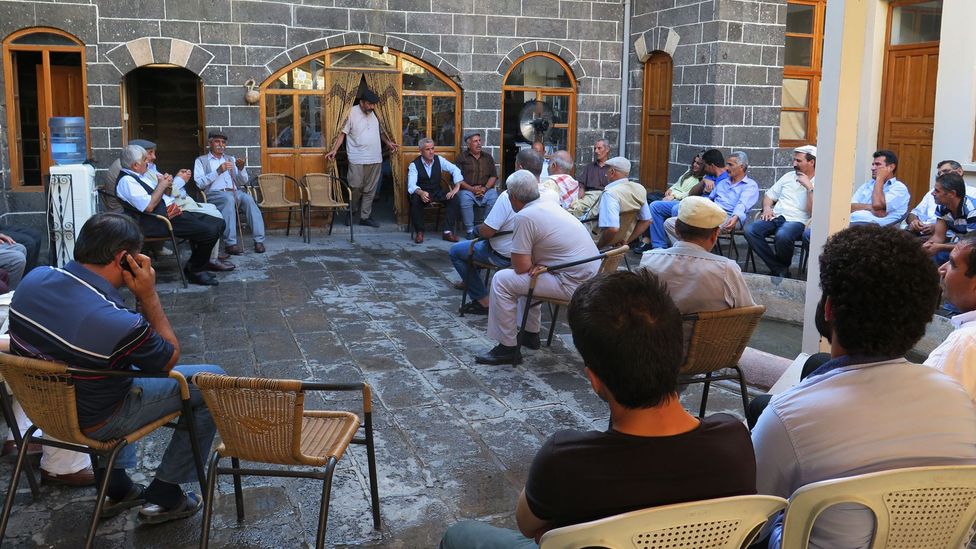 Members of Diyarbakır’s Kurdish community gather at Mala Dengbêjan to listen to the dengbêj singers’ kilams, or songs (Credit: Terry Richardson) Members of Diyarbakır’s Kurdish community gather at Mala Dengbêjan to listen to the dengbêj singers’ kilams, or songs (Credit: Terry Richardson)