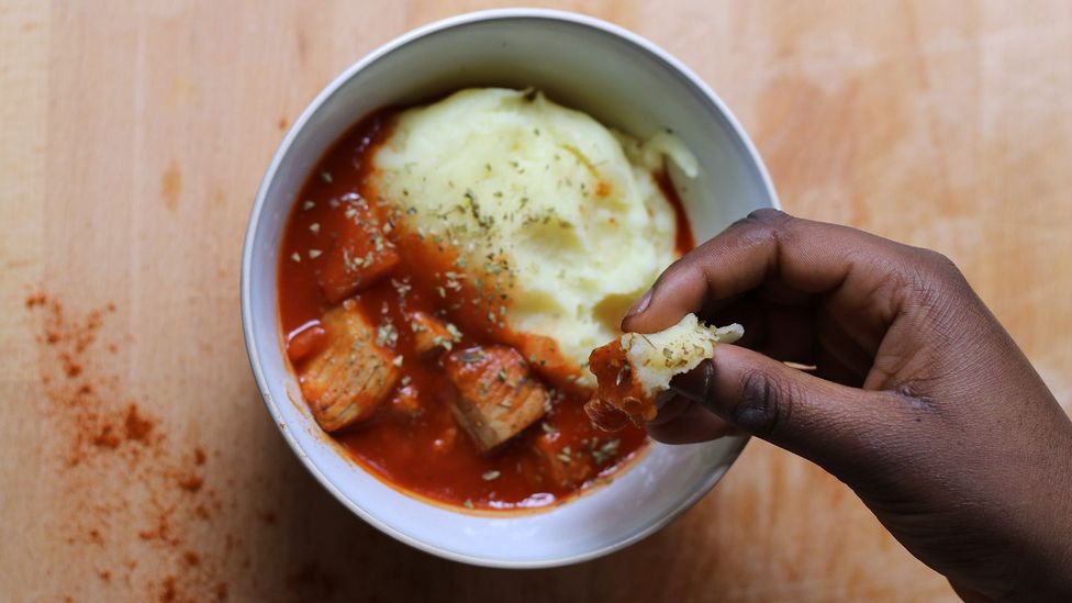 Low-GI breakfasts like porridge (or Ghanaian fufu, made from ground plantains and cassava) may be better for those with diabetes (Credit: Getty)