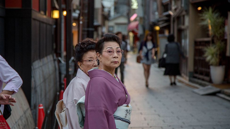 do japanese marry foreigners