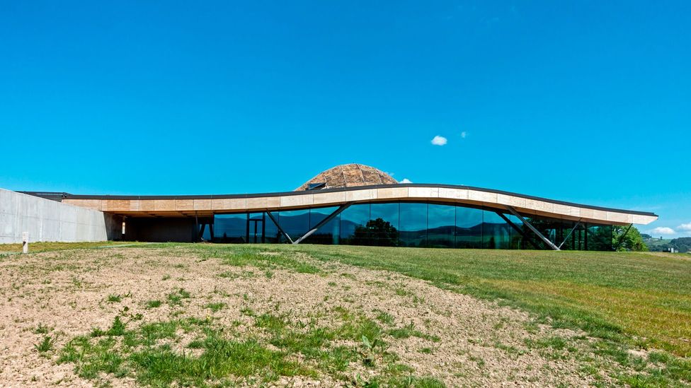 The Macallan whisky distillery has an undulating timber roof and blends in with the landscape (Credit: Alamy) The Macallan whisky distillery has an undulating timber roof and blends in with the landscape (Credit: Alamy)