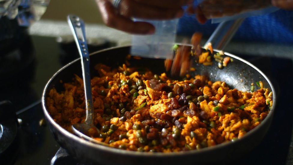 Keshi yená was is filled with a mixture of meat, vegetables, dried fruits and spices (Credit: Natalia Guerrero)
