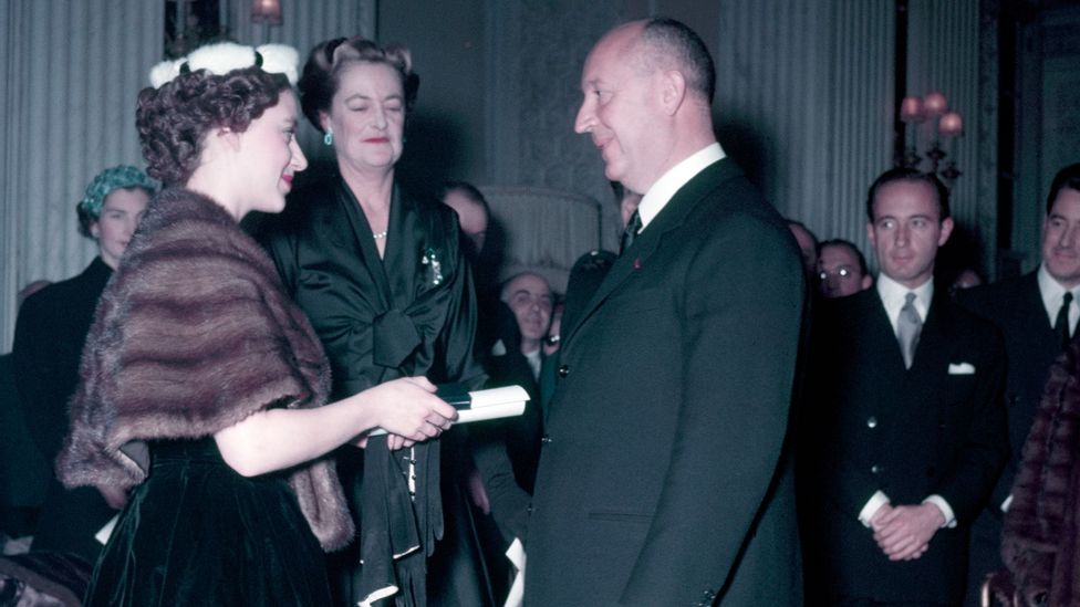 The formidable women behind the legendary Christian Dior - BBC Culture