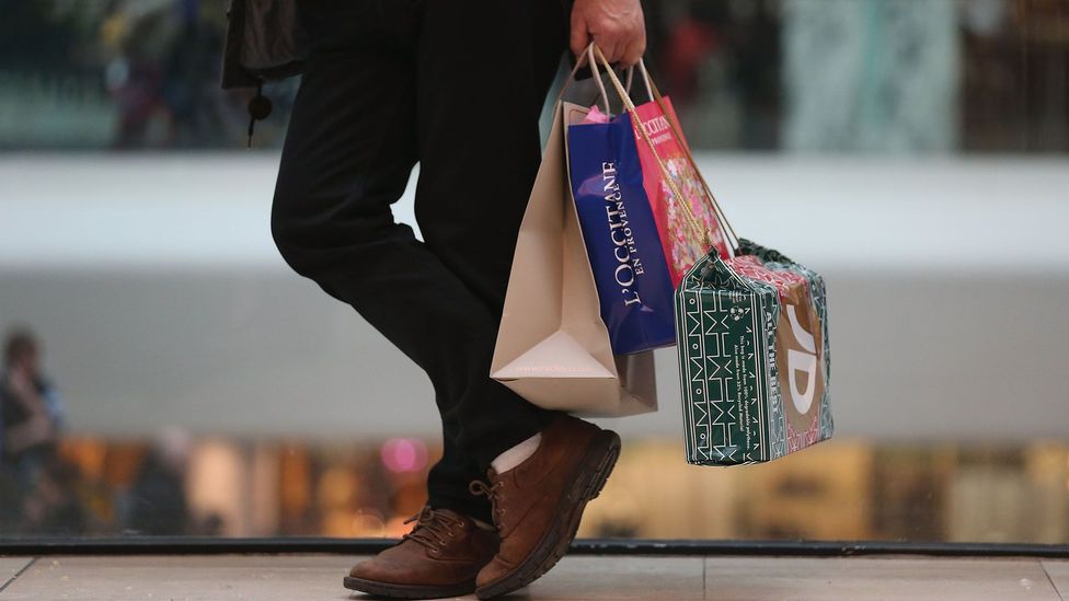 The Fight Against Compulsive Shopping That Takes A Year - BBC Worklife