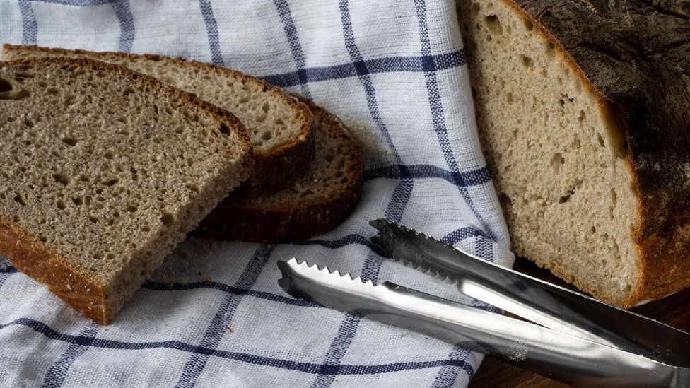 If children didn’t bring rye bread to lunch, their teachers called their meal unhealthy (Credit: Getty) If children didn’t bring rye bread to lunch, their teachers called their meal unhealthy (Credit: Getty)