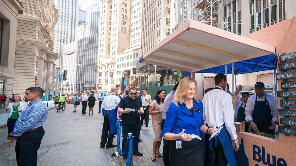 Visitors queue up for samples from meal kit maker Blue Apron outside the New York Stock Exchange in June 2017 (Credit: Alamy) Visitors queue up for samples from meal kit maker Blue Apron outside the New York Stock Exchange in June 2017 (Credit: Alamy)