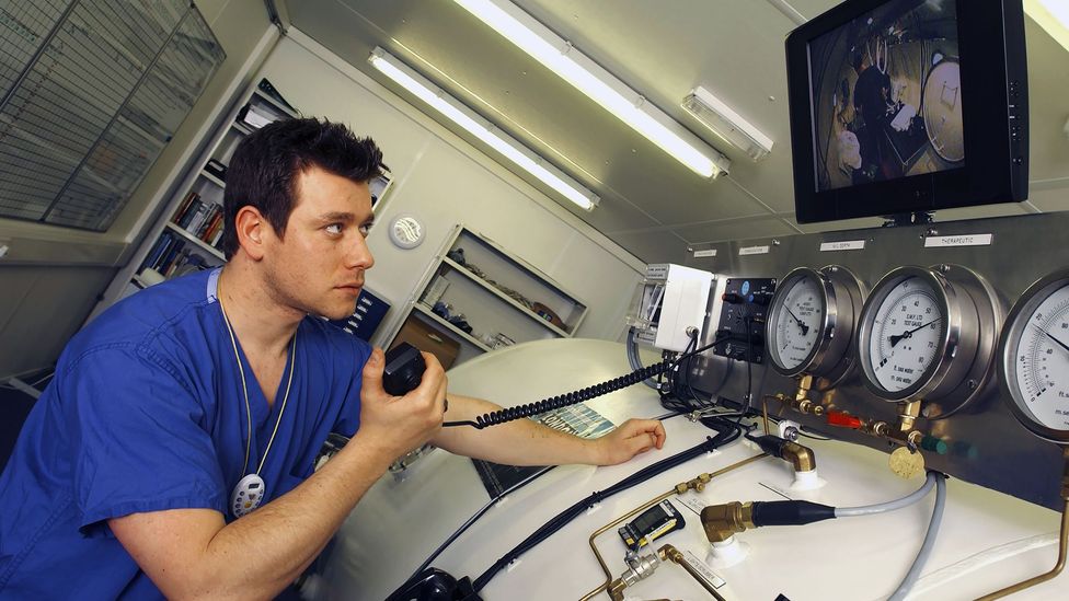 Divers who spend long periods in deep water need to decompress for several days in a hyperbaric chamber (Credit: Getty)