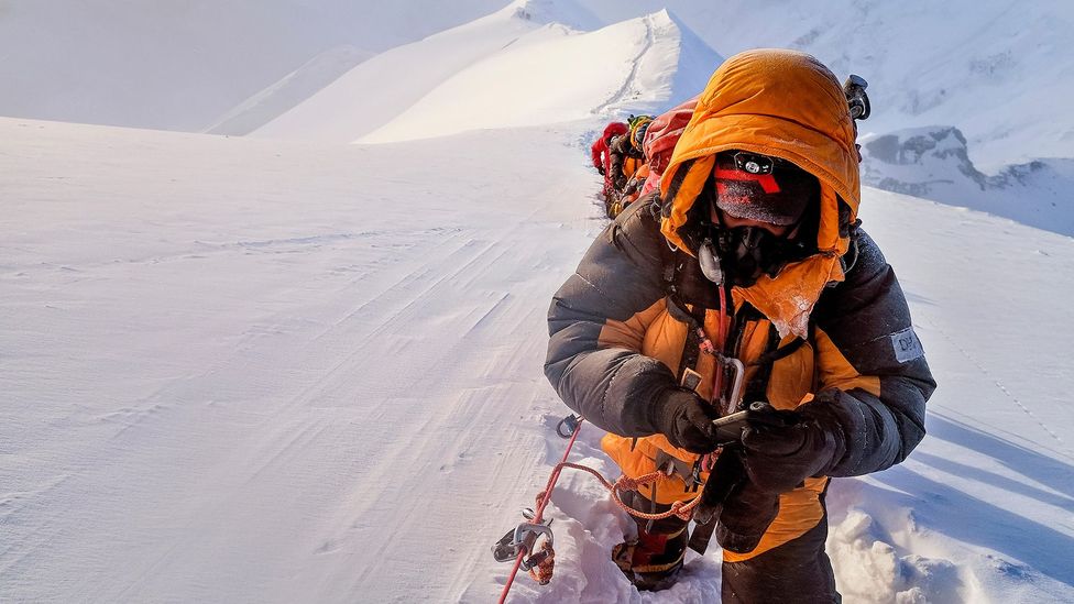 Mountaineers on the world's highest mountains, such as Everest, need to use supplimentary oxygen supplies due to the thin air (Credit: Alamy)